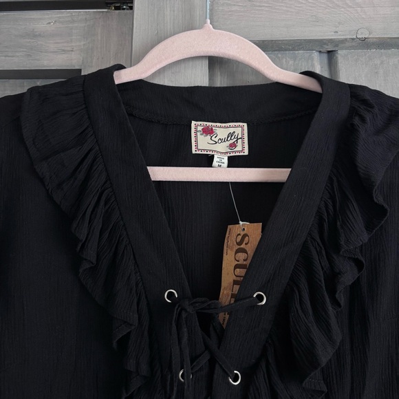 Skully Stunning Lace up Ruffle Black Blouse Western Bell Sleeve Sexy witchy - Picture 4 of 6